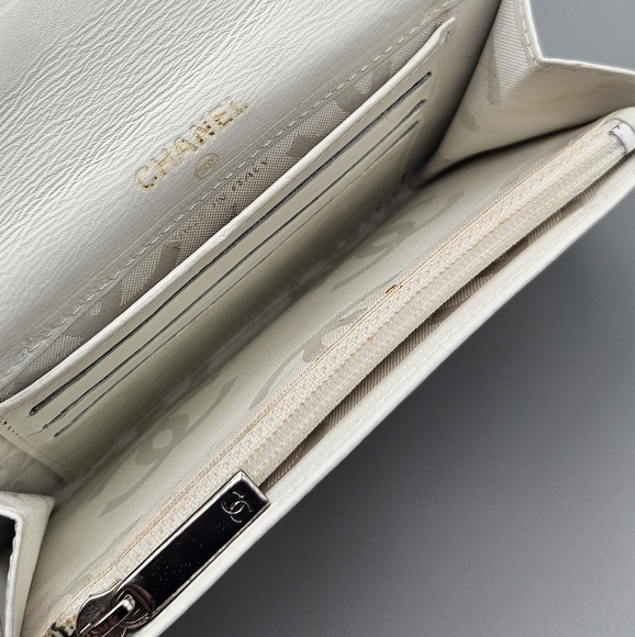 💮CHANEL Cambon White Wallet 💮 - Picture 15 of 17